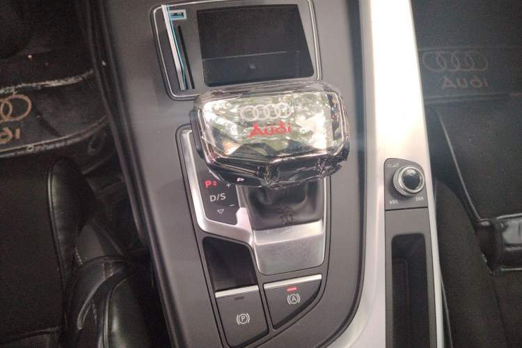 Used Audi A4L 2020 40 TFSI Luxury Prestige Edition Gear Lever