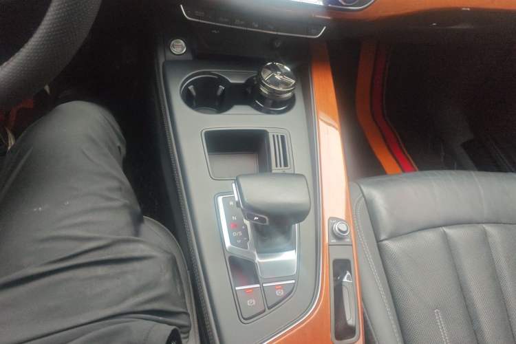 Used Audi A4L 2020 40 TFSI Luxury Prestige Edition Gear Lever