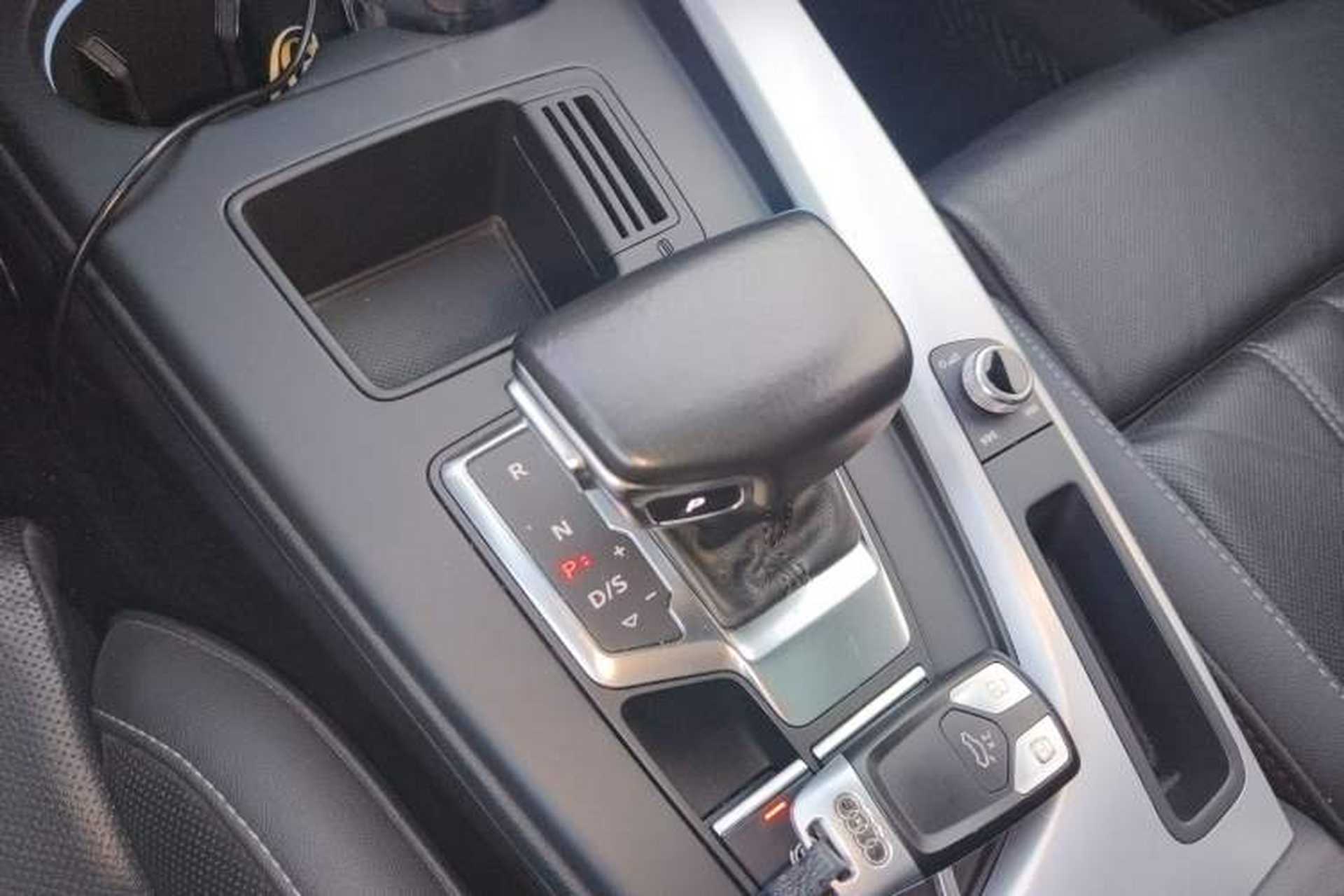 Used Audi A4L 2020 40 TFSI Luxury Dynamic Model Gear Lever