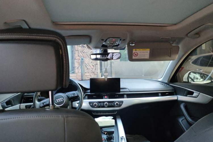 Used Audi A4L 2020 40 TFSI Fashionable and Elegant Model Headliner