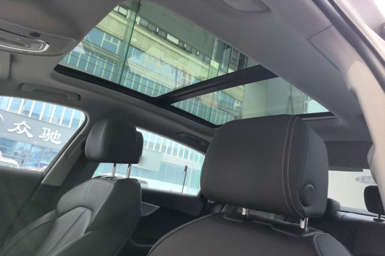 Used Audi A4L 2020 40 TFSI quattro Luxury Dynamic Model Headliner