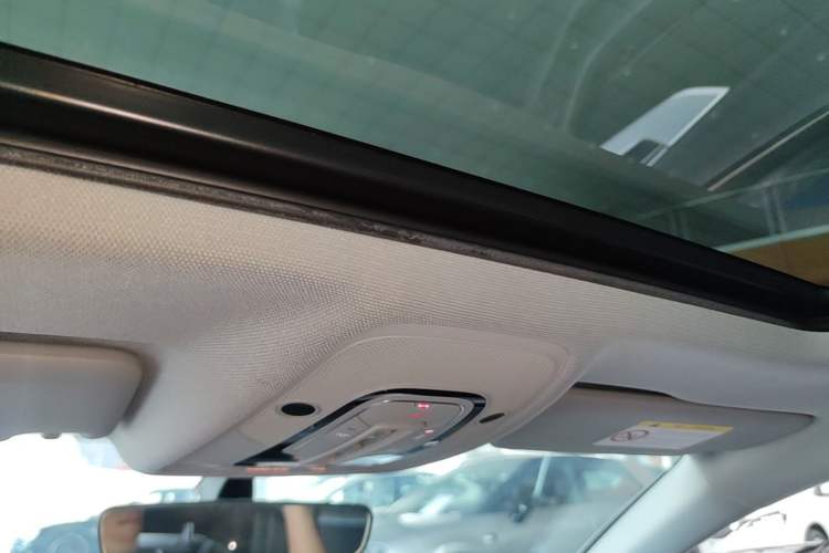 Used Audi A4L 2020 40 TFSI Luxury Dynamic Model Headliner