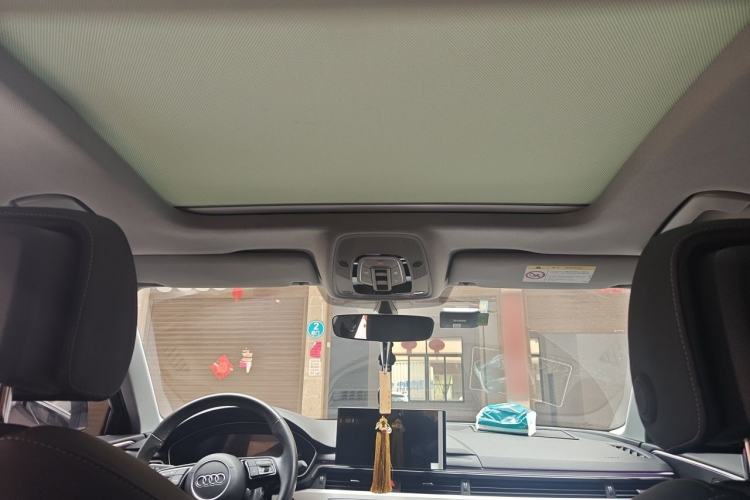 Used Audi A4L 2020 40 TFSI Luxury Dynamic Model Headliner