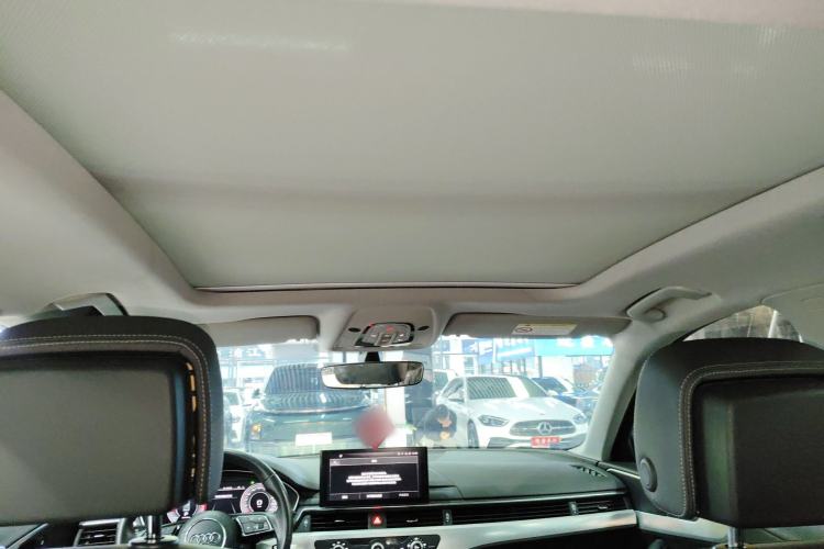 Used Audi A4L 2020 40 TFSI Fashionable and Elegant Model Headliner