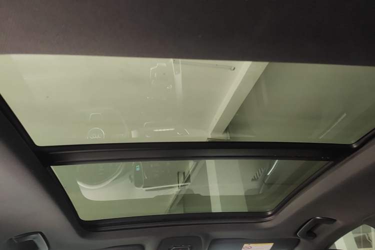 Used Audi A4L 2020 40 TFSI Luxury Dynamic Model Headliner