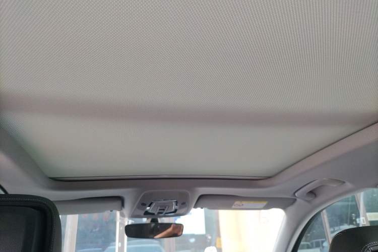 Used Audi A4L 2020 40 TFSI Luxury Dynamic Model Headliner