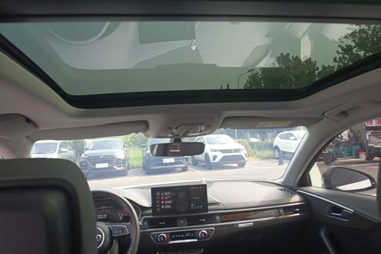 Used Audi A4L 2020 40 TFSI quattro Luxury Dynamic Model Headliner