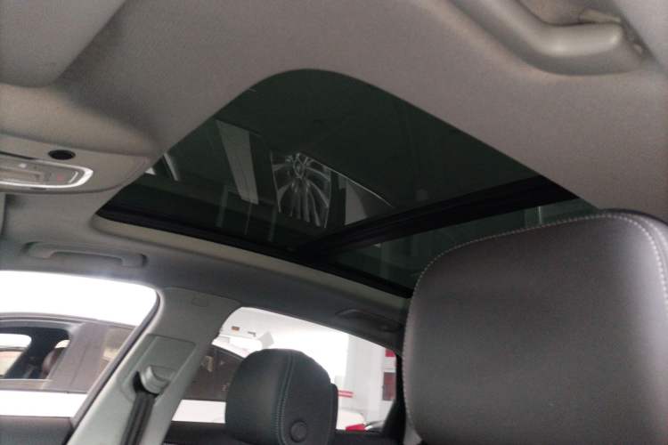 Used Audi A4L 2020 40 TFSI Fashionable and Elegant Model Headliner