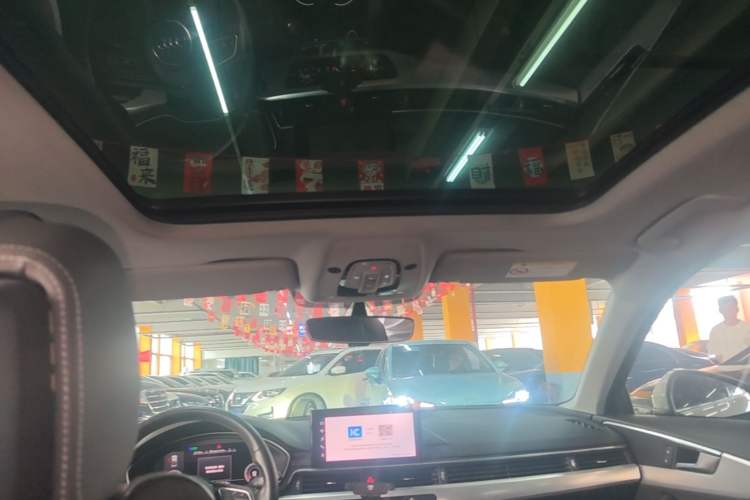 Used Audi A4L 2020 40 TFSI Fashionable and Elegant Model Headliner