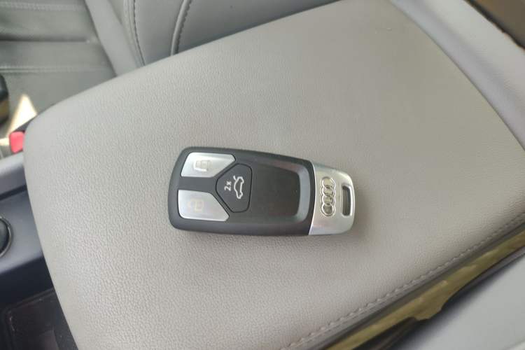 Used Audi A4L 2020 40 TFSI Fashion Dynamic Model Interior 1