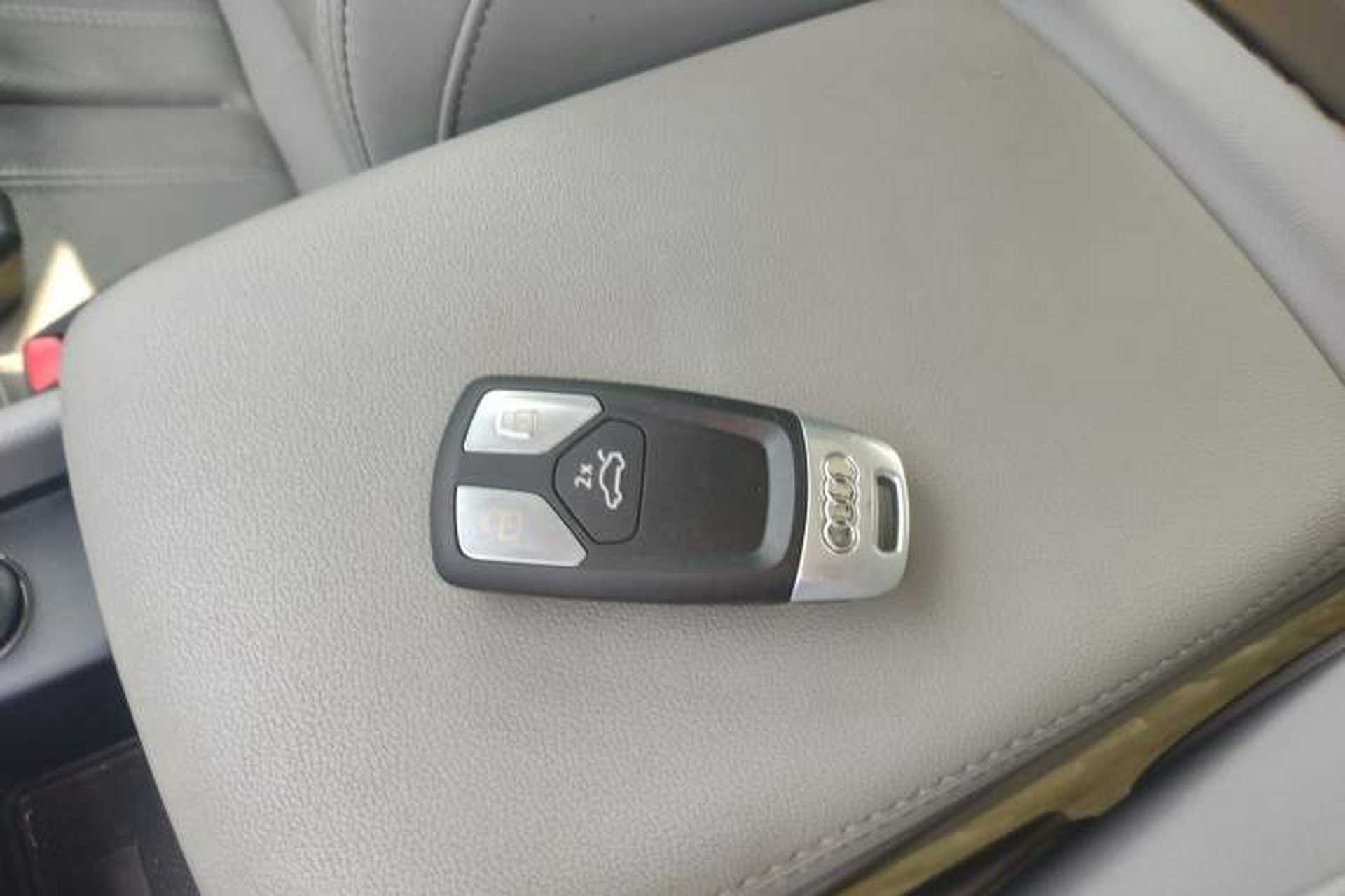 Used Audi A4L 2020 40 TFSI Fashion Dynamic Model Interior 1
