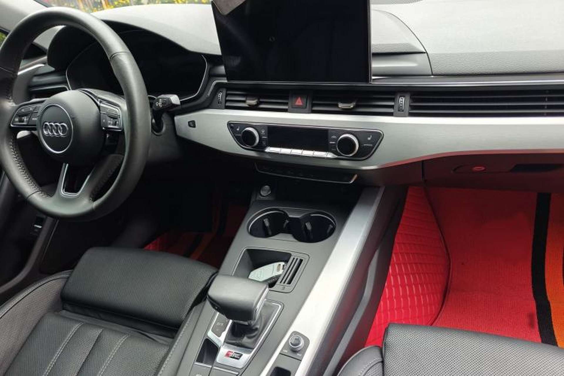 Used Audi A4L 2020 40 TFSI Luxury Dynamic Model Interior 1