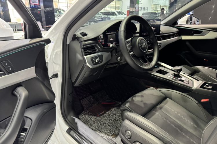 Used Audi A4L 2020 40 TFSI Luxury Dynamic Model Interior 1
