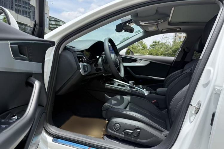 Used Audi A4L 2020 40 TFSI Fashion Dynamic Model Interior 1