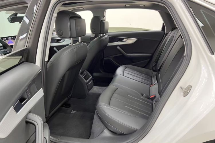 Used Audi A4L 2020 40 TFSI Fashionable and Elegant Model Interior 1