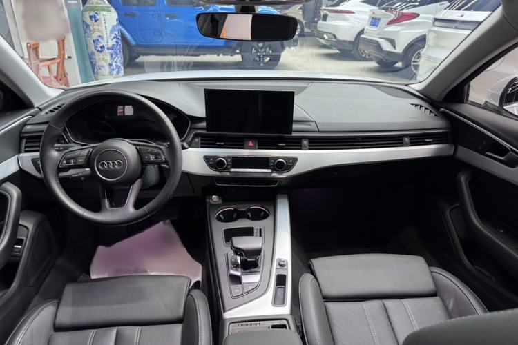 Used Audi A4L 2020 40 TFSI Luxury Dynamic Model Interior 1