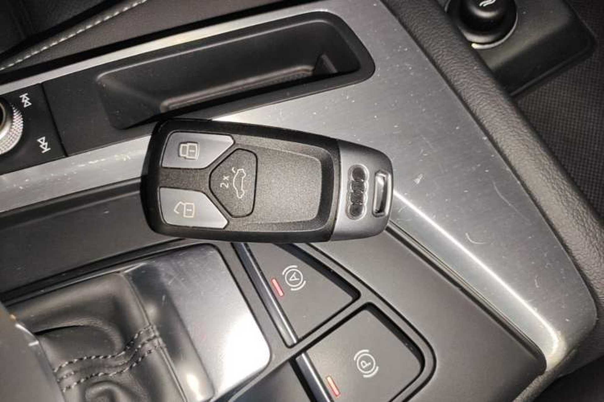 Used Audi A4L 2020 40 TFSI Fashion Dynamic Model Interior 1