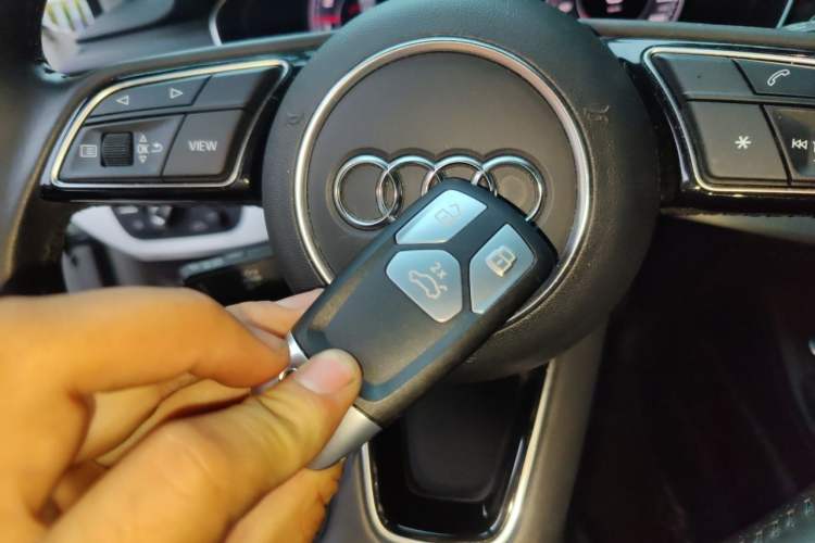 Used Audi A4L 2020 40 TFSI quattro Luxury Dynamic Model Interior 1