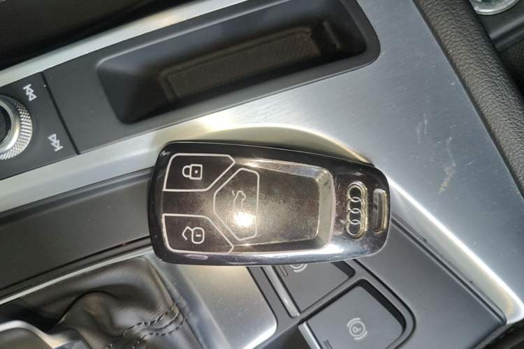Used Audi A4L 2020 40 TFSI Luxury Dynamic Model Interior 1