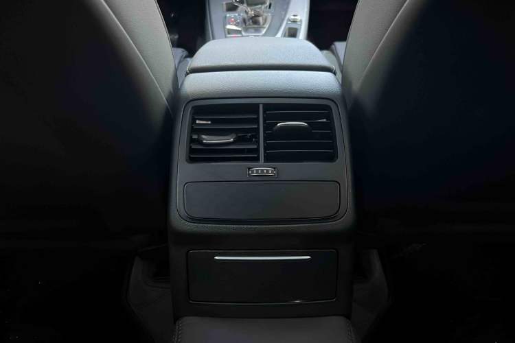 Used Audi A4L 2020 40 TFSI Fashion Dynamic Model Interior 10