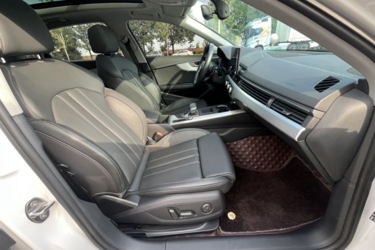 Used Audi A4L 2020 40 TFSI Fashion Dynamic Model Interior 11