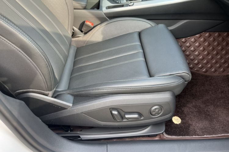 Used Audi A4L 2020 40 TFSI Fashion Dynamic Model Interior 12