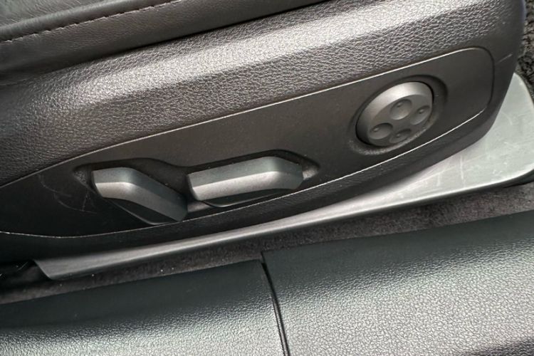 Used Audi A4L 2020 40 TFSI Luxury Dynamic Model Interior 14