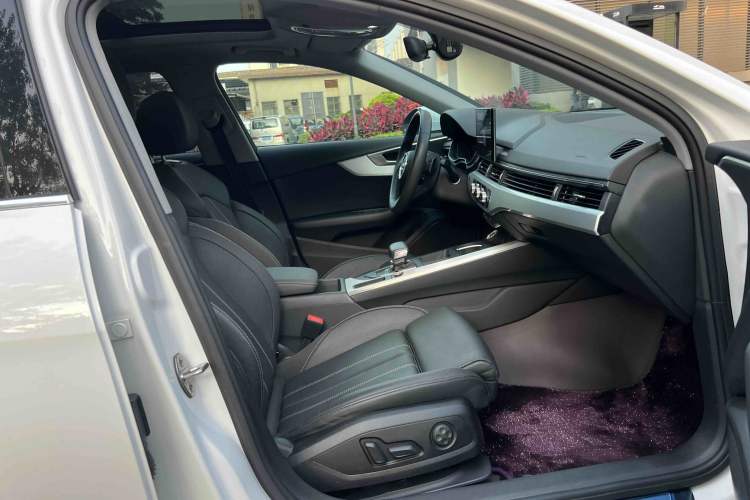 Used Audi A4L 2020 40 TFSI Fashion Dynamic Model Interior 2