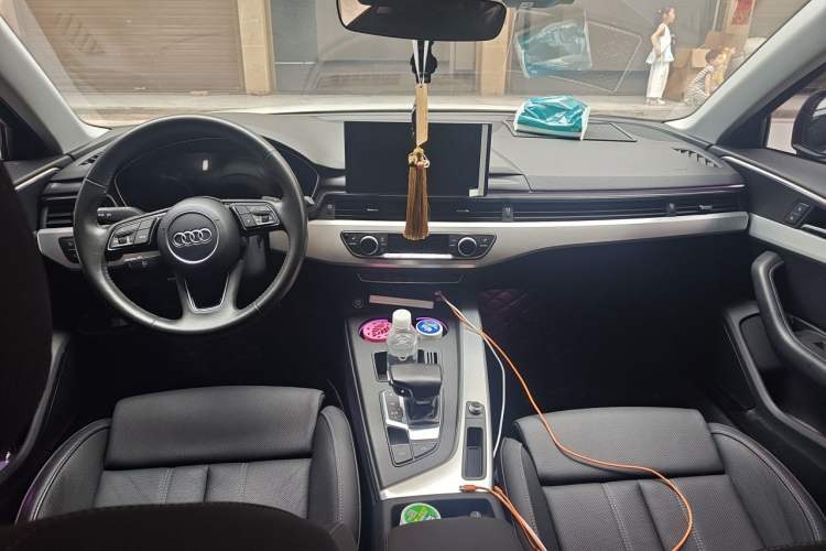 Used Audi A4L 2020 40 TFSI Luxury Dynamic Model Interior 2