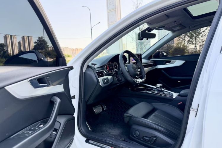Used Audi A4L 2020 40 TFSI Fashion Dynamic Model Interior 2