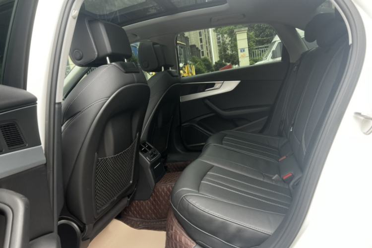 Used Audi A4L 2020 40 TFSI Luxury Dynamic Model Interior 2