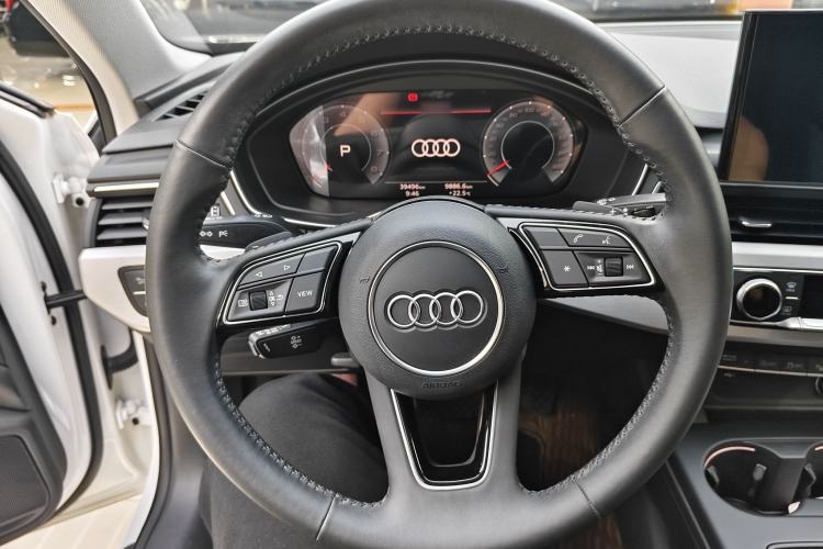 Used Audi A4L 2020 40 TFSI Luxury Dynamic Model Interior 2