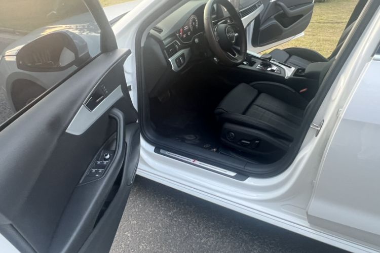 Used Audi A4L 2020 40 TFSI Fashion Dynamic Model Interior 2