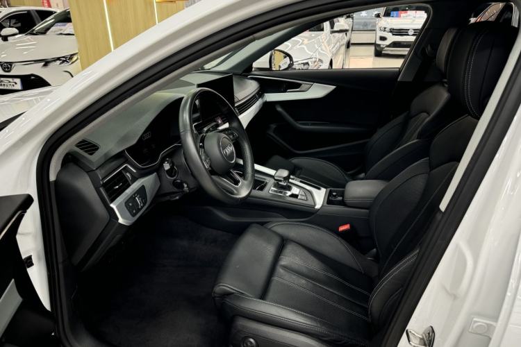 Used Audi A4L 2020 40 TFSI Luxury Dynamic Model Interior 2