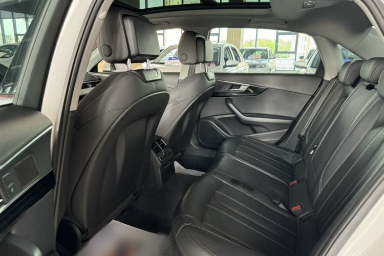 Used Audi A4L 2020 40 TFSI Fashion Dynamic Model Interior 3