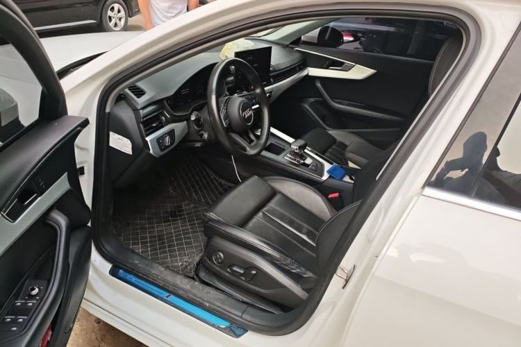 Used Audi A4L 2020 40 TFSI Luxury Dynamic Model Interior 3