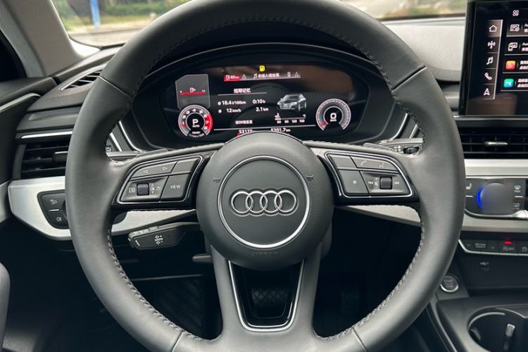 Used Audi A4L 2020 40 TFSI Luxury Dynamic Model Interior 3