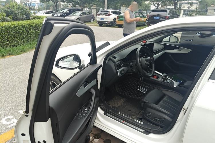 Used Audi A4L 2020 40 TFSI Luxury Dynamic Model Interior 3