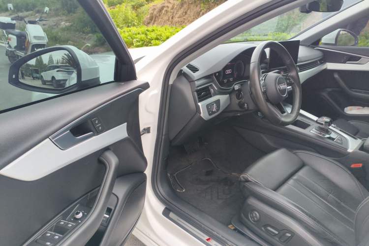 Used Audi A4L 2020 40 TFSI Fashion Dynamic Model Interior 3