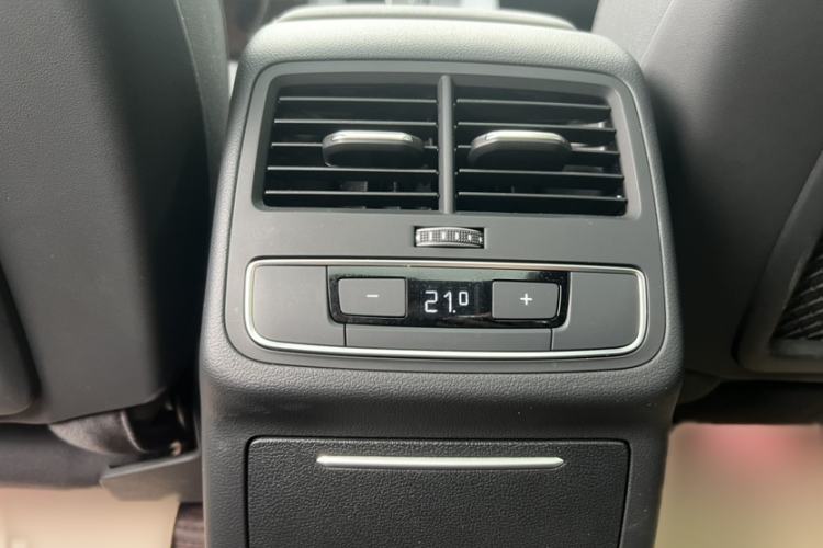 Used Audi A4L 2020 40 TFSI Luxury Dynamic Model Interior 3