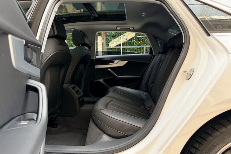 Used Audi A4L 2020 40 TFSI Fashion Dynamic Model Interior 3