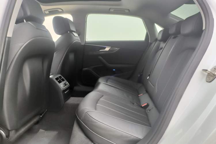 Used Audi A4L 2020 40 TFSI Fashion Dynamic Model Interior 4