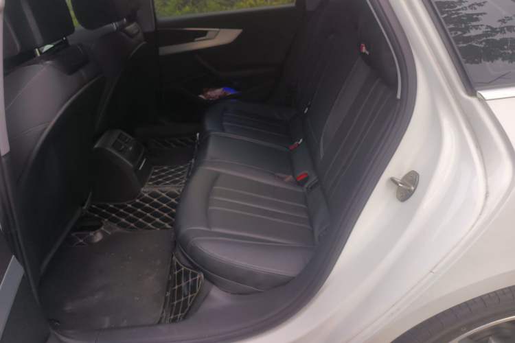 Used Audi A4L 2020 40 TFSI Fashion Dynamic Model Interior 4
