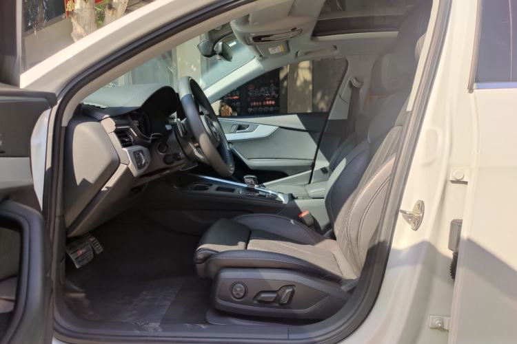 Used Audi A4L 2020 40 TFSI Fashion Dynamic Model Interior 4