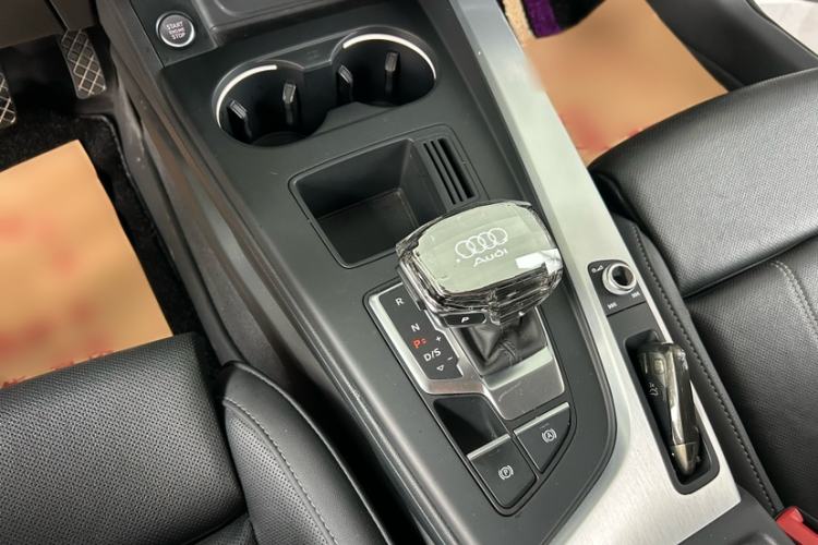 Used Audi A4L 2020 40 TFSI Fashion Dynamic Model Interior 4