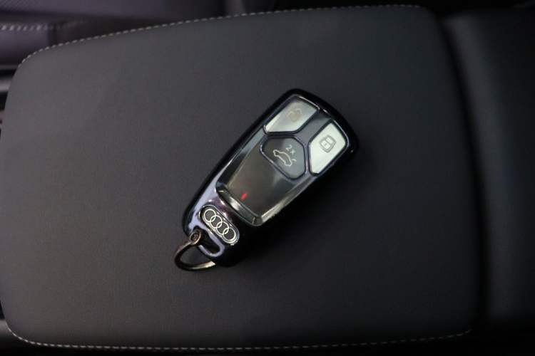Used Audi A4L 2020 40 TFSI Fashion Dynamic Model Interior 4