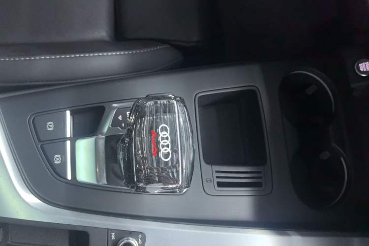 Used Audi A4L 2020 40 TFSI Fashion Dynamic Model Interior 5