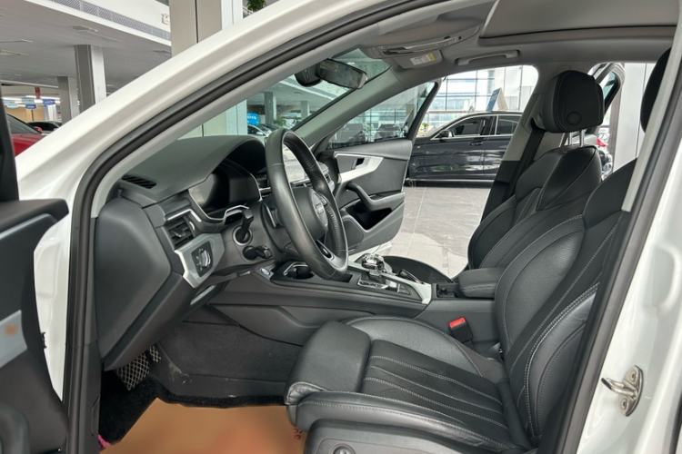 Used Audi A4L 2020 40 TFSI Fashion Dynamic Model Interior 5