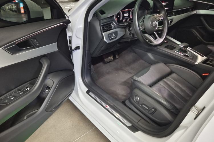 Used Audi A4L 2020 40 TFSI Luxury Dynamic Model Interior 6