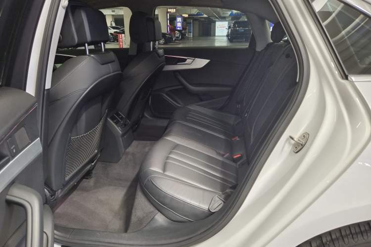 Used Audi A4L 2020 40 TFSI Luxury Dynamic Model Interior 7